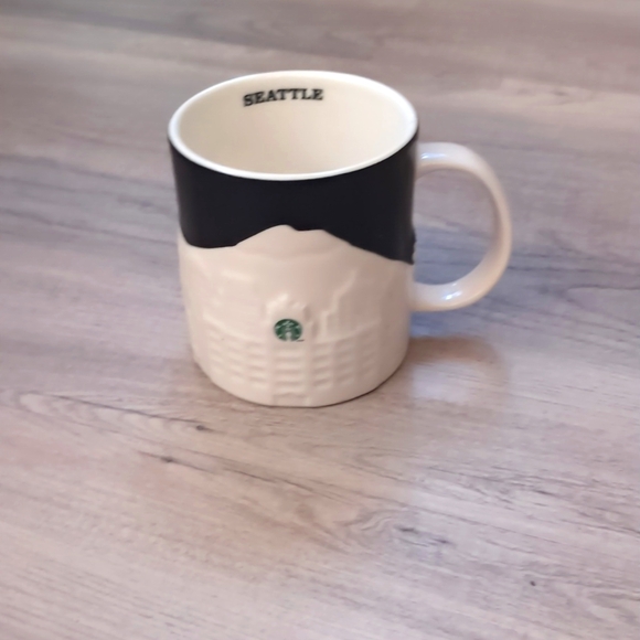 Starbucks collection mug - Picture 1 of 4